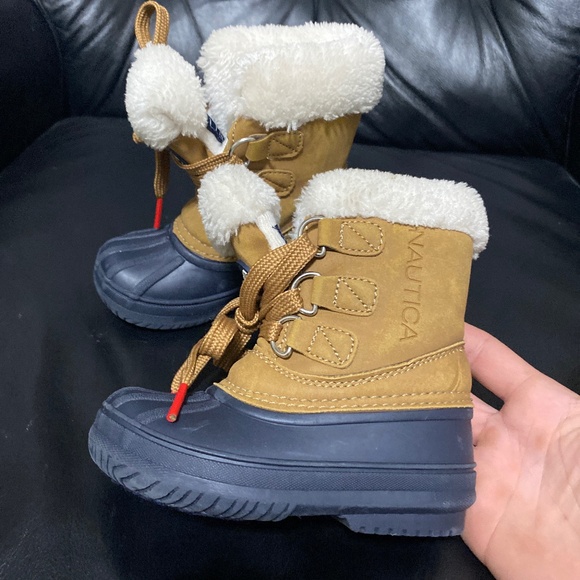 Nautica Other - Nautica Ayce toddler baby boots snow boots size 6 brown black lace up with fur